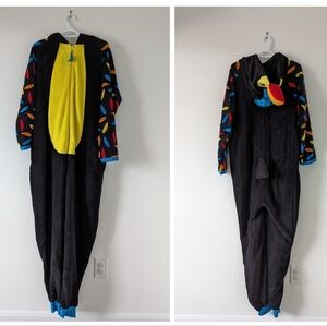 Unisex Exotic Bird Themed Fleece Onesie, Colorful Accents, Size XL, Parrot